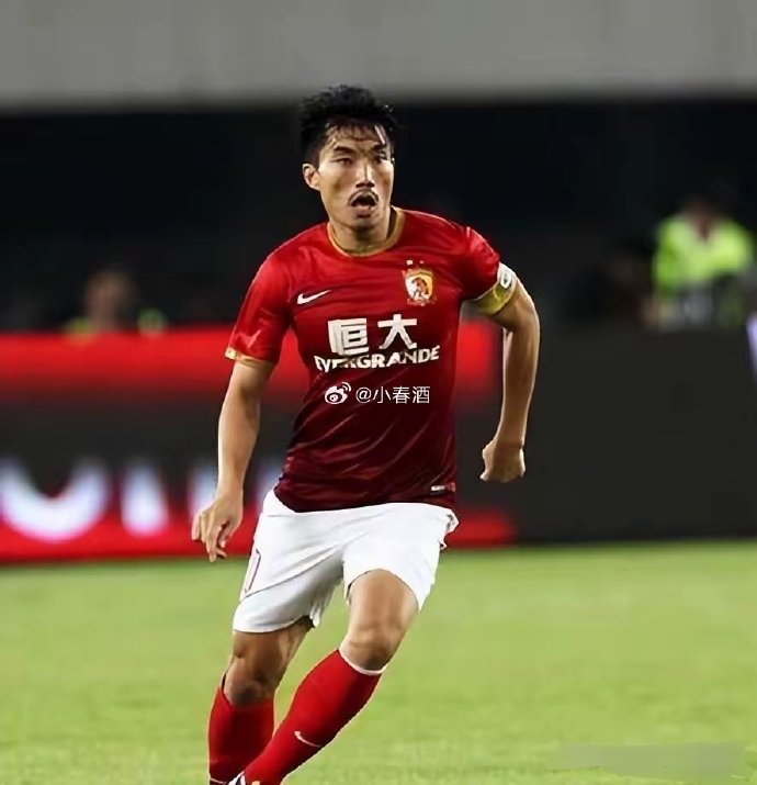 国际足球明星云集,中国队备战备战 国际足球明星云集,中国队备战备战