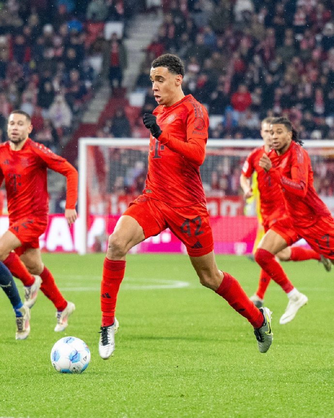 拜仁慕尼黑全力取胜晋级,雄心百倍 拜仁慕尼黑全力取胜晋级,雄心百倍