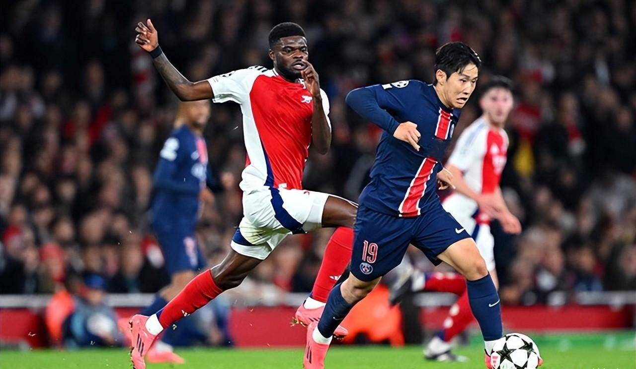 星空体育官方网站-雷恩意外胜巴黎圣日耳曼，引发球迷热议