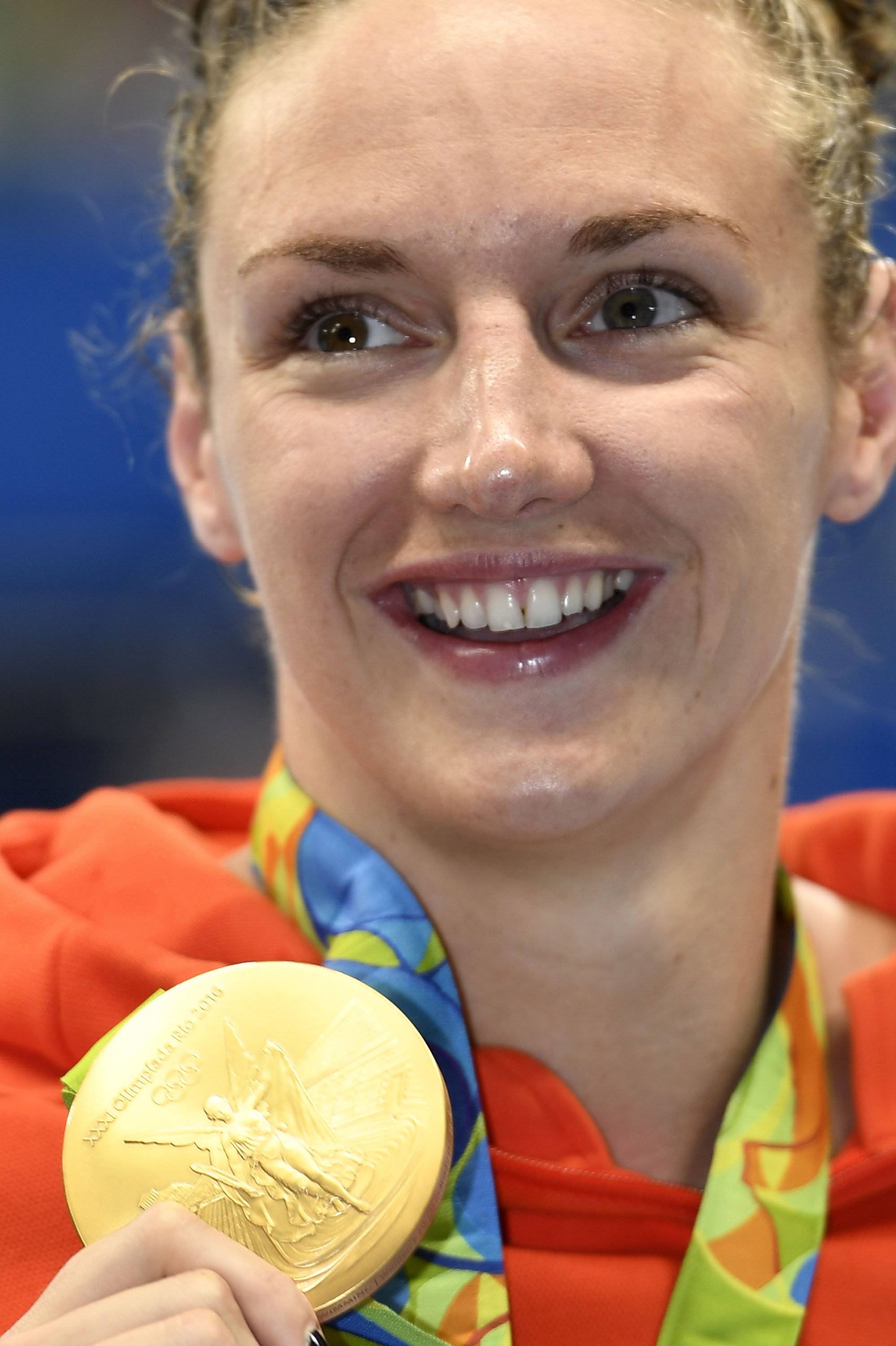 星空体育官网入口-南非游泳选手再登颁奖台，实现梦想