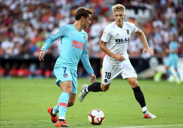 星空体育官方网站-瓦伦西亚主场难求一胜，深陷降级区